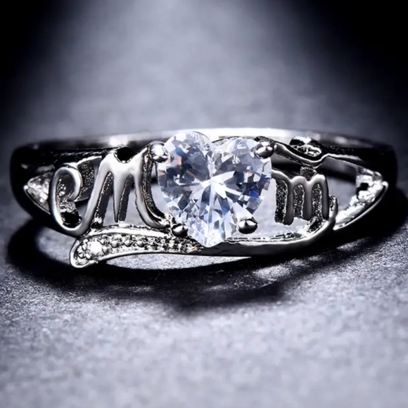 NWT Silver Plated Inlaid Heart Shaped Zircon Hollow Ring MOM Letter Pattern - Picture 1 of 6